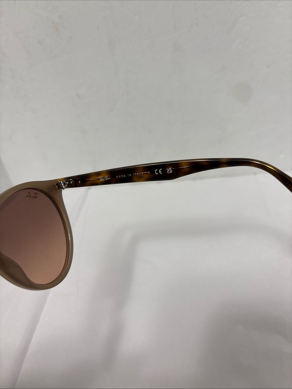 Ray-Ban Havana Round Sunglasses Beige Frame with Pink Gradient Gray Lenses. New. - Picture 6 of 10